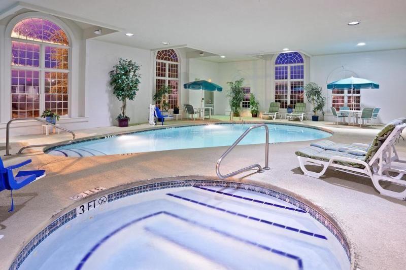 Knights Inn Cleveland/Macedonia Екстер'єр фото
