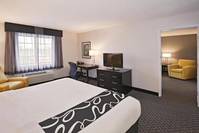 Knights Inn Cleveland/Macedonia Екстер'єр фото