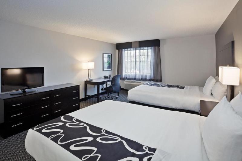 Knights Inn Cleveland/Macedonia Екстер'єр фото