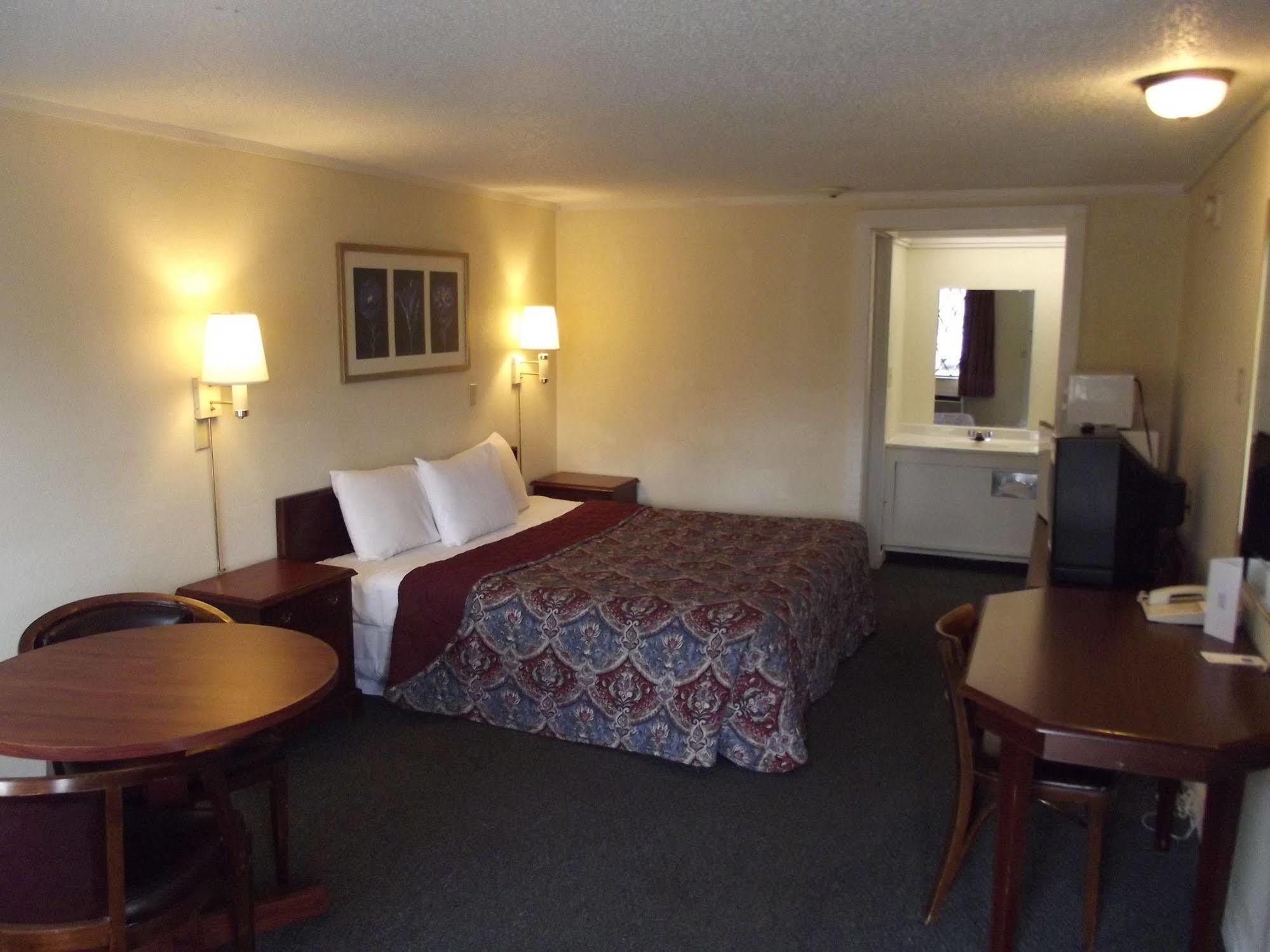 Knights Inn Cleveland/Macedonia Екстер'єр фото