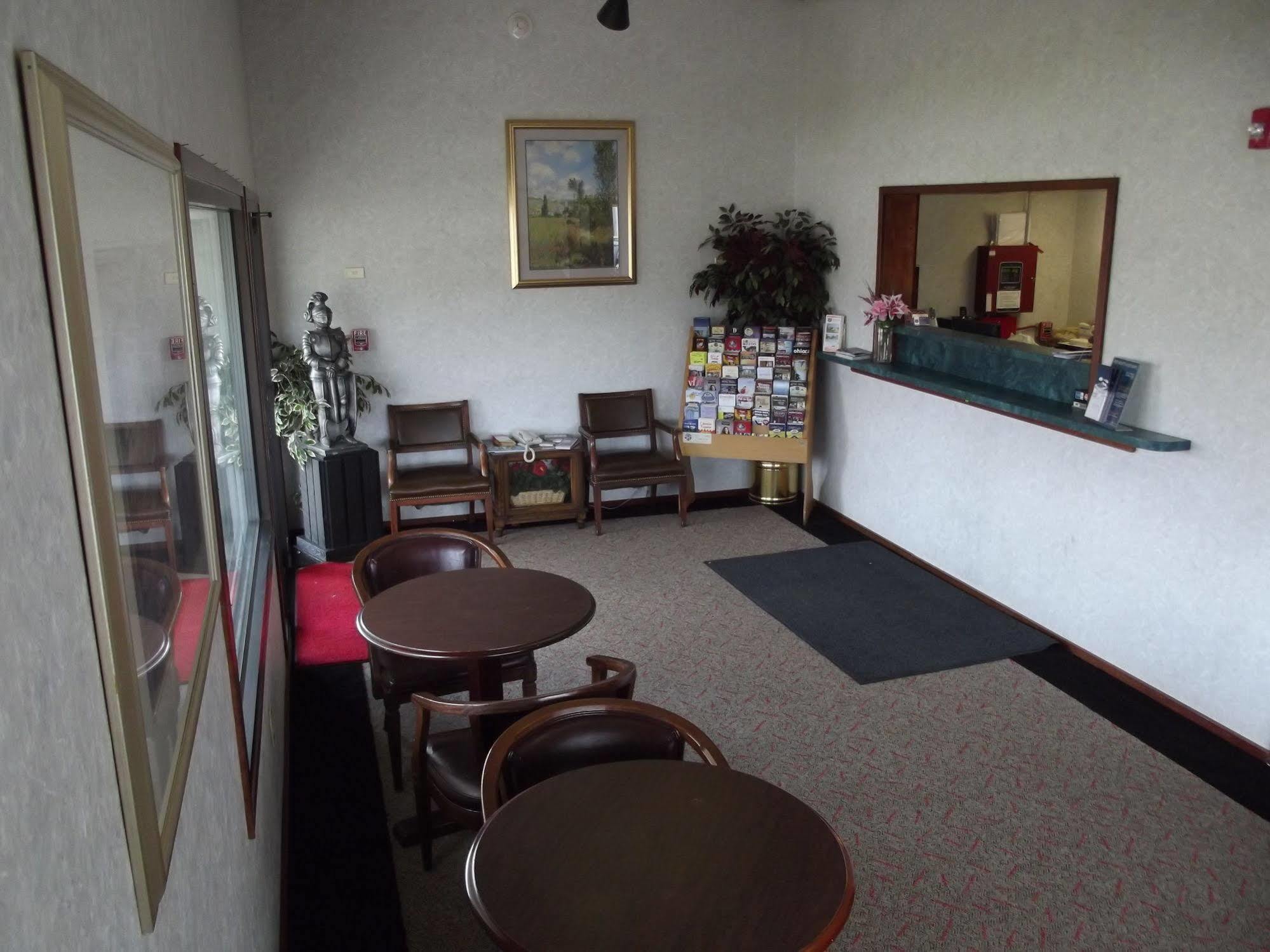 Knights Inn Cleveland/Macedonia Екстер'єр фото